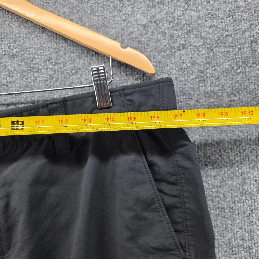 Under Armour Mens Loose Fit Golf Shorts Black Size 40 Performance Activewear